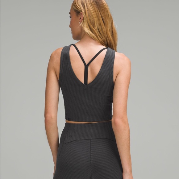 ❌SOLD❌Lululemon | Ribbed Softstreme Cropped Tank - Picture 2 of 11